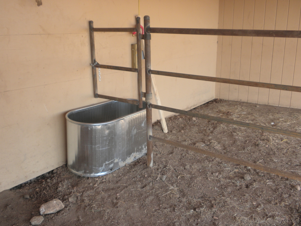 Corrals & Pipe Fence High Country Fence